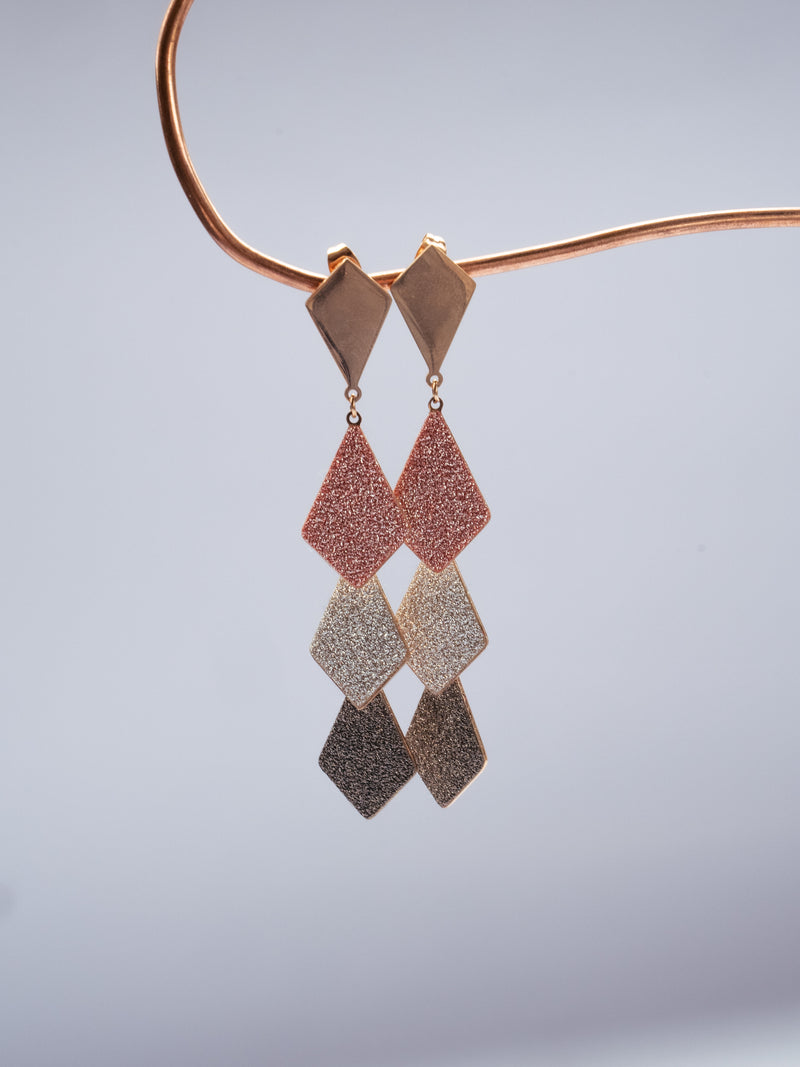 DEEBY EARRING