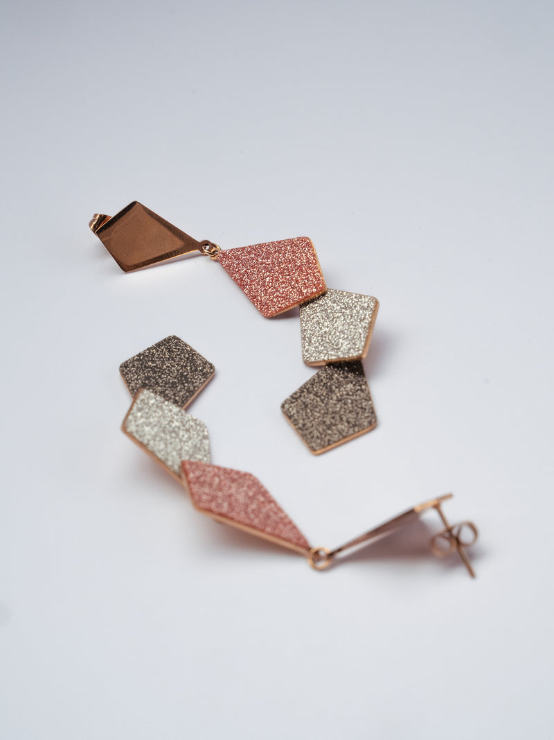 DEEBY EARRING