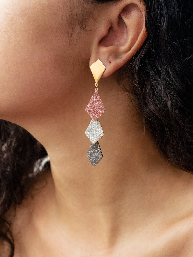 DEEBY EARRING
