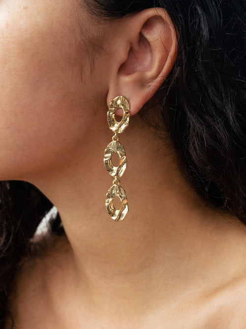 JALO EARRING